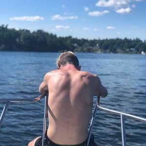 Meet your Posher, Thomas